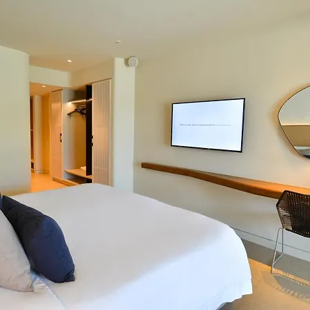 Aegon Retreat Hotel